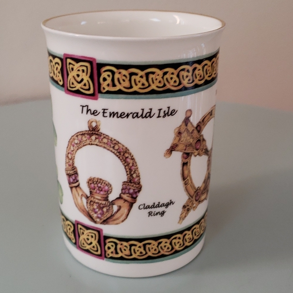Royal Tara "Emerald Island" Fine Bone China Souvenir Mug/ Cup - Picture 3 of 7